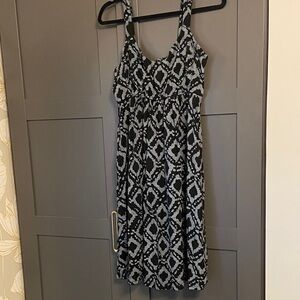 Black and Grey Women’s Sundress